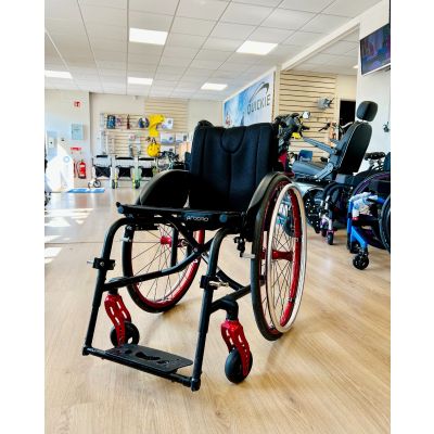Progeo Exelle Folding Active Wheelchair 15 x 17" Seat Ex Demo