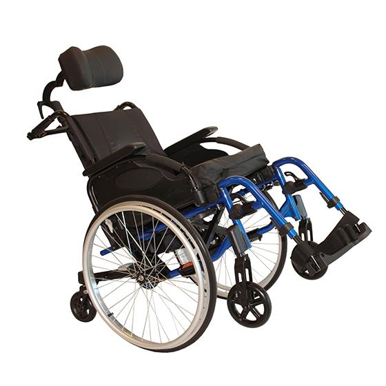 Invacare-action-3ng-mid-wheel-propulsion-2